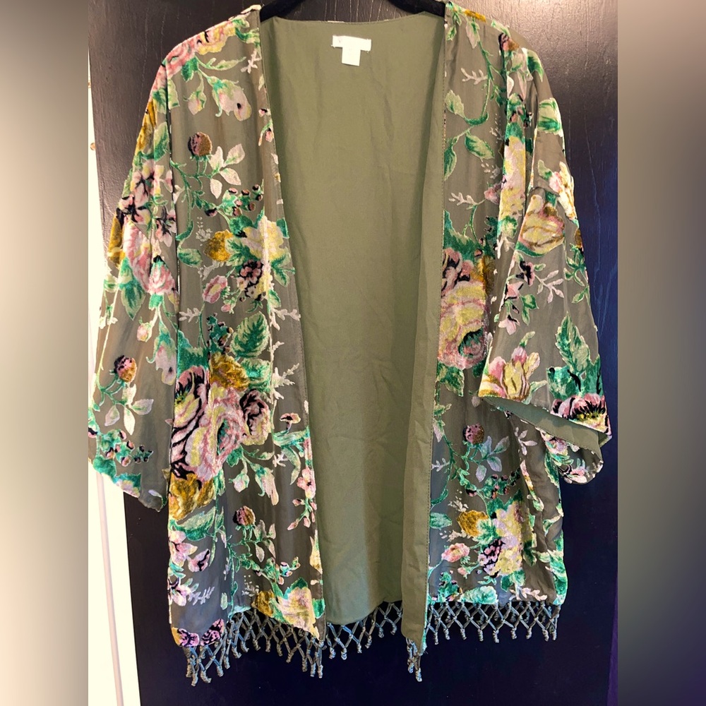 KIMONO- OLIVE GREEN AND FLORAL